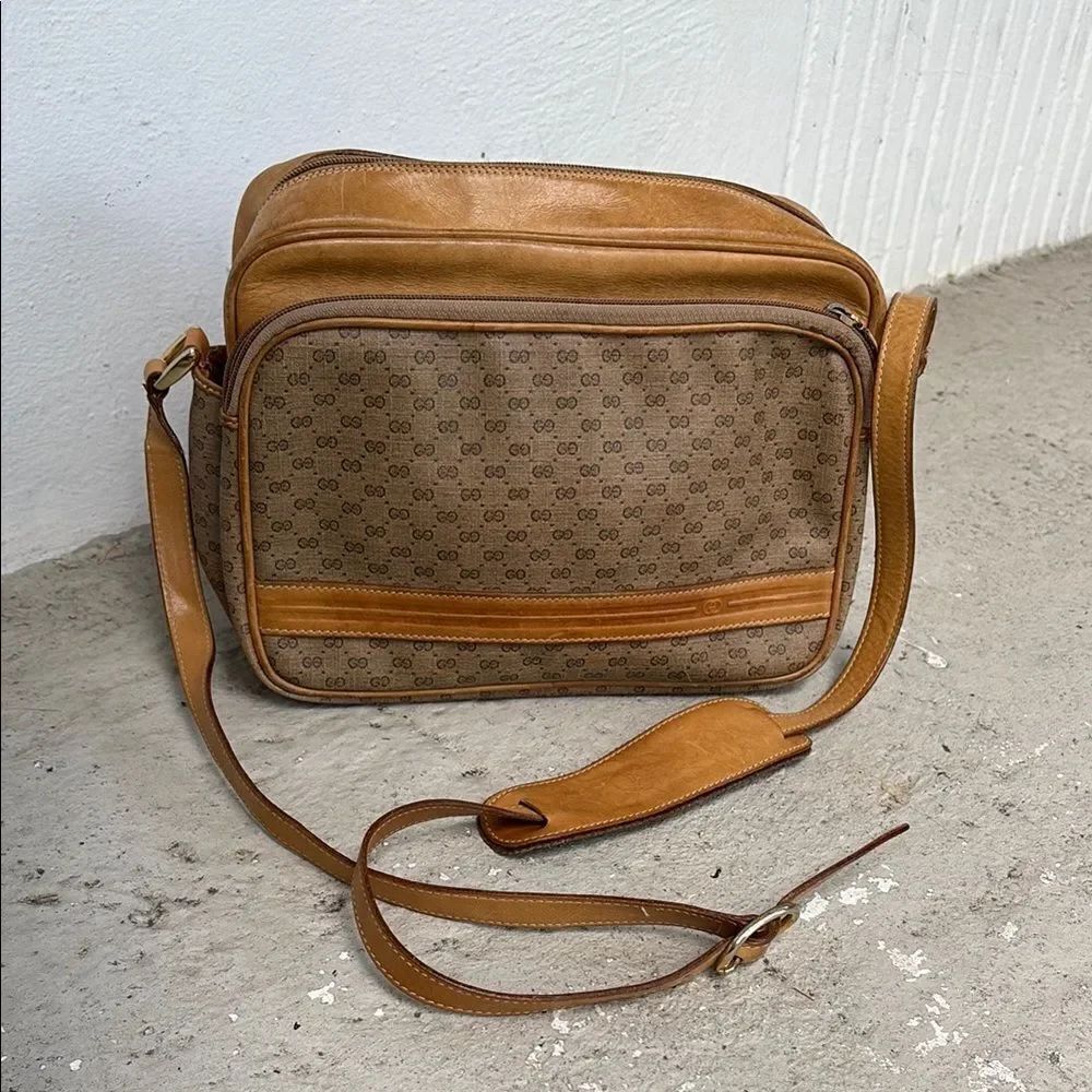 Vintage Gucci Micro GG Crossbdy